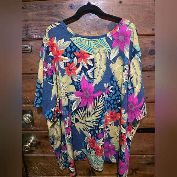 Liz & Me Women's Multicolor Floral Top - Picture 5 of 7